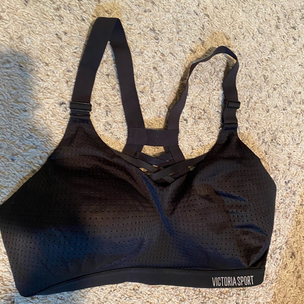 Victoria Sport sports bra